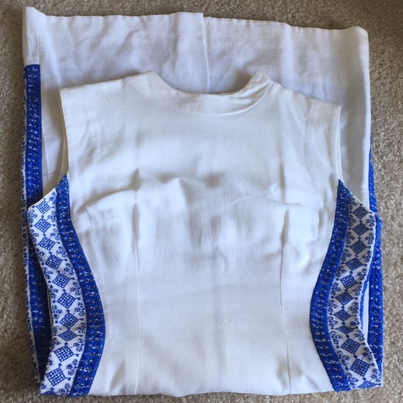 VINTAGE White Dress with Blue Embroidery - Picture 6 of 7